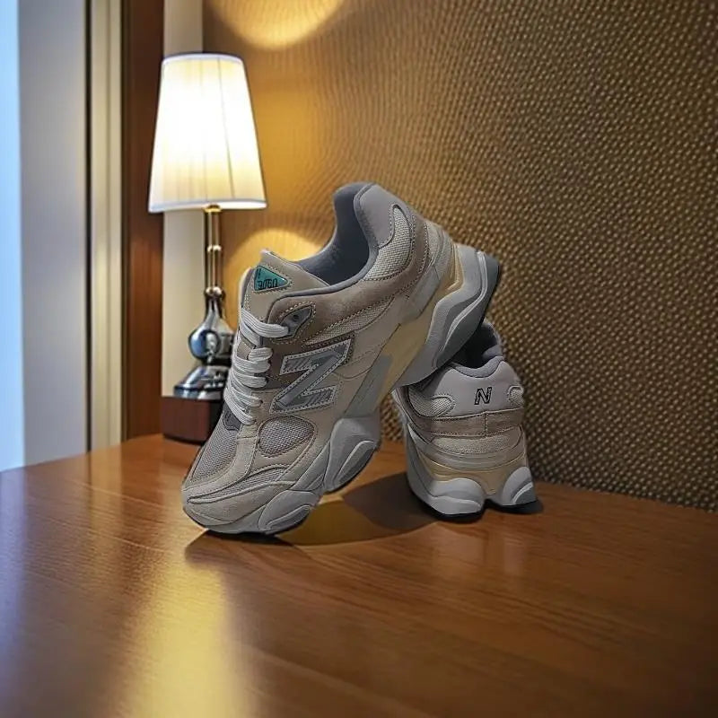 Versatile small shoes, thick soles and elevated Japanese canvas outdoor casual sports shoes