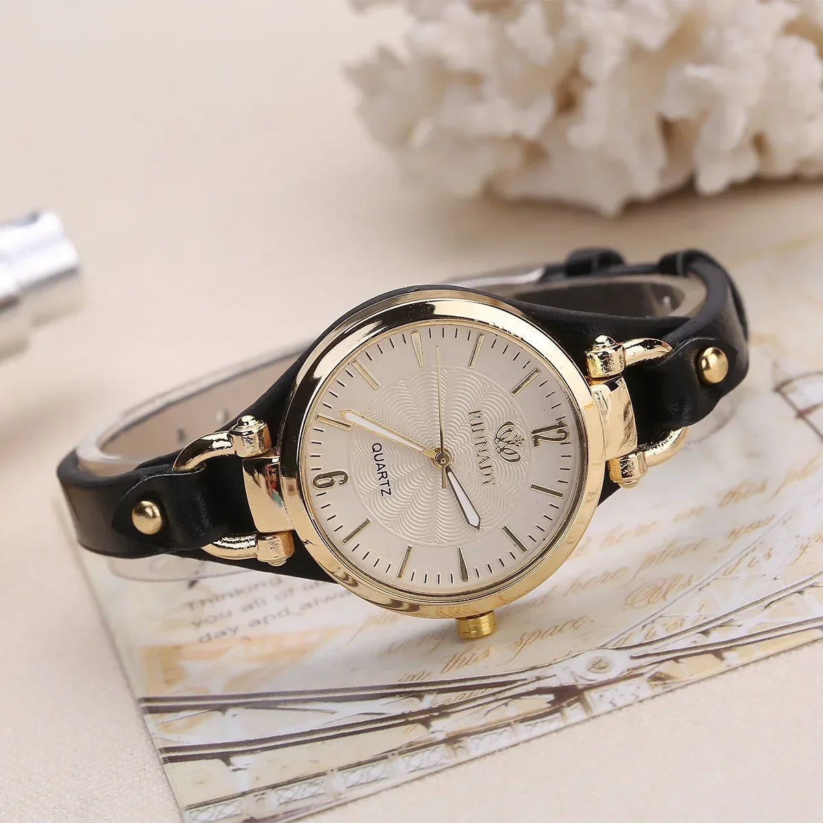 Women Casual Watches Round Dial Rivet PU Leather Strap Wristwatch Ladies Analog Quartz Watch Gift Fashion Luxury Wrist Watch