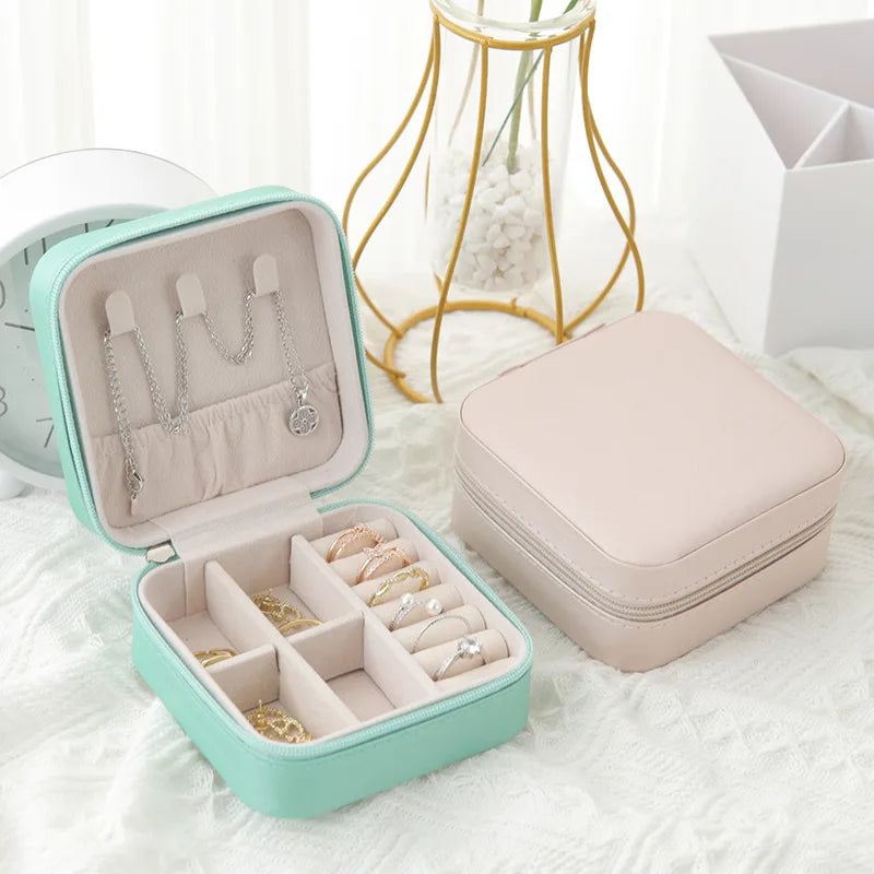 Portable Jewelry Box Jewelry Organizer Display Travel Jewelry Case Boxes Jewelry Leather Storage Zipper Jewelers Jewelry Box