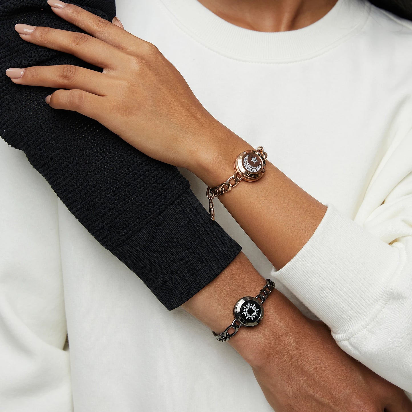 Totwoo Long Distance Relationship Touch Bracelets Couple Birthday Gift Smart Bluetooth Jewelry with App Support iOS Android