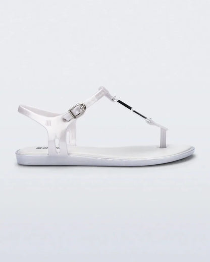 2025 New Arrival Brand Girl Fashion Flat Summer Women Metal Flip-flop Sandals Jelly Shoes Ladies Beach Shoes SM269
