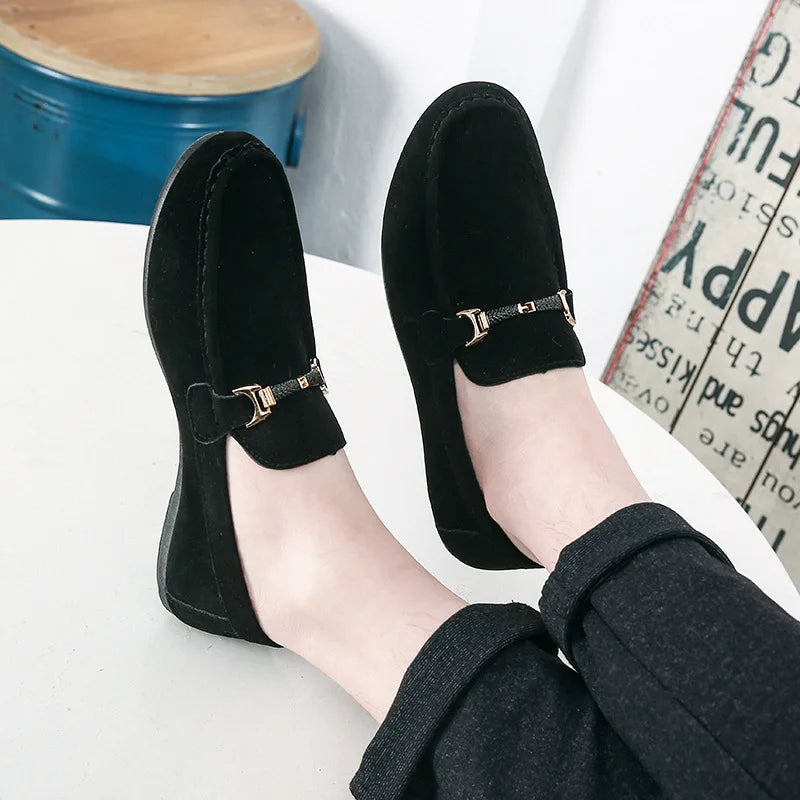 Summer New Trendy Men's Shoes High Quality Soft Loafers Moccasins  Suede Casual Flats Outdoor Light Walking Men's Shoe Zapatos