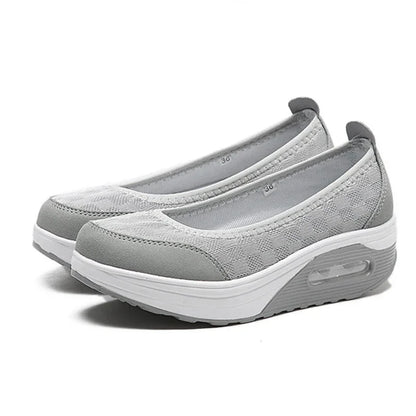 Women's Casual Work Shoes 2025 Fashionable Wedge Heel Swing Shoes Thick Sole Large Size 42 Comfortable Breathable Nurse Shoes