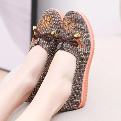 women retro light weight anti skid comfort spring & summer flat loafers lady chinese classic dance shoes zapatos de mujer a66