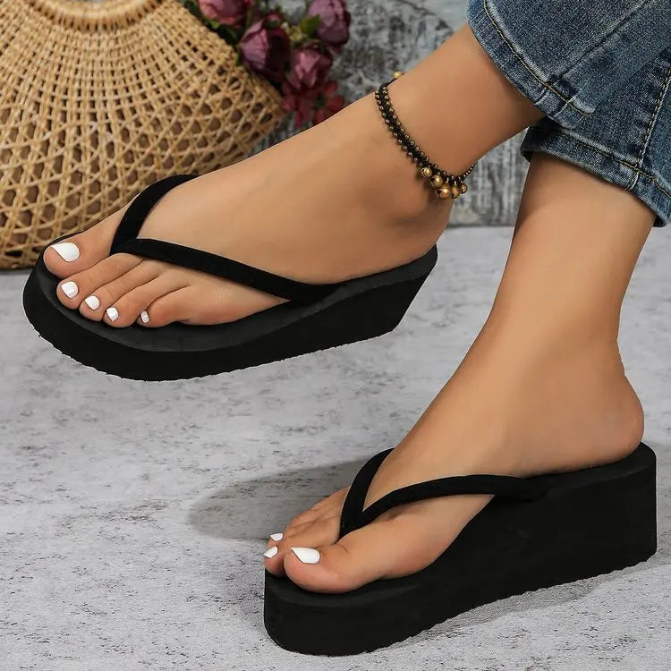 Womens Stylish Ultra Light Flip Flops Slides - Soft Indoor & Outdoor Sandals - Perfect for Beach, Pool, Vacation - Quick-Dry