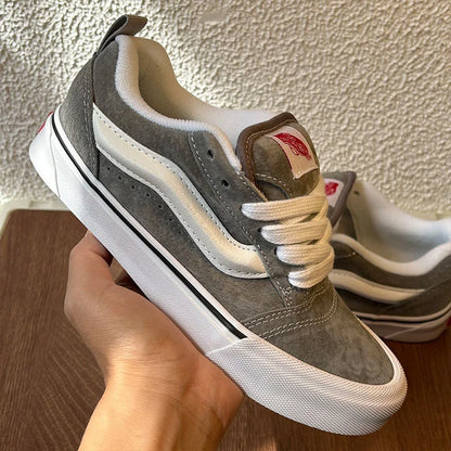 Cool Skateboard oes ex Retro Bread oes Street Sle Knuskool Couples Versatile Breathable Rubber Outsole round Toe