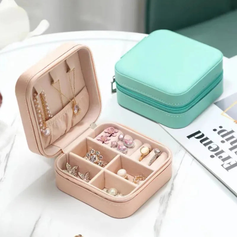 Portable Jewelry Box Jewelry Organizer Display Travel Jewelry Case Boxes Jewelry Leather Storage Zipper Jewelers Jewelry Box