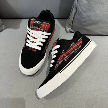 Cool Skateboard oes ex Retro Bread oes Street Sle Knuskool Couples Versatile Breathable Rubber Outsole round Toe