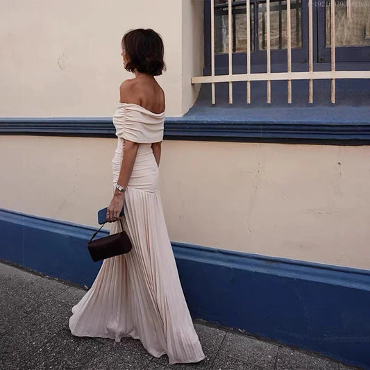 Elegant scoop neck pleated dress for women, slim party dresses for women, educational fashion, chic, summer, 2025