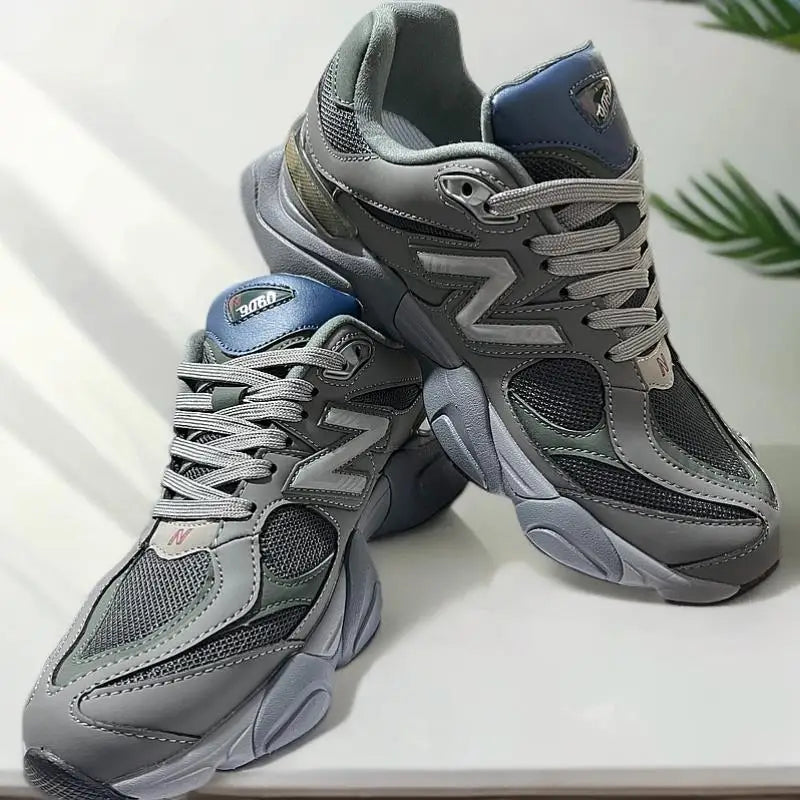 Versatile small shoes, thick soles and elevated Japanese canvas outdoor casual sports shoes