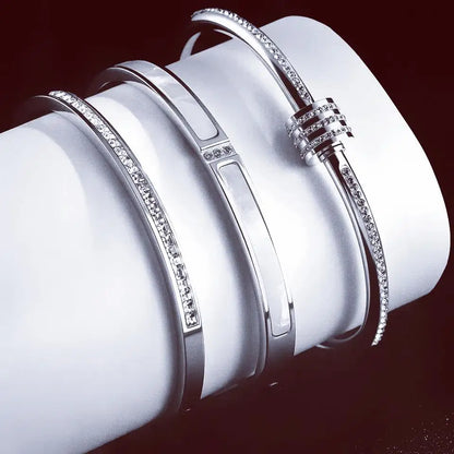3PCS American Style Exquisite Stainless Steel Women's Bracelet Set, High-quality 18K Gold-plated Waterproof And Colorfast Gift