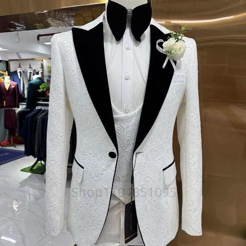 Ivory Jacquard Men Suits Black Peak Lapel Blazer Wedding Tuxedo Terno Masculino Prom Groom 3 Pcs Slim Fit Costume Homme Sets
