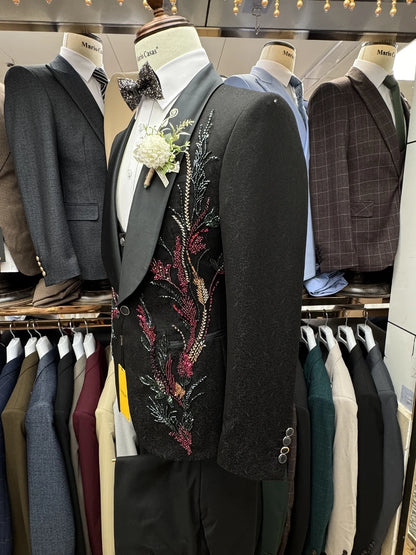 In Stock Stylish Men's Suit Customized Hot Sale Single Breasted New Handsome Banquet Jacket Vest Pants Luxurious Groom Wear