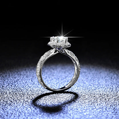 2025 Boutique PT950 Platinum Diamond Ring 1 Carat Moissanite Six-Clawed Female Ring Charming Fashion Women's Jewelry